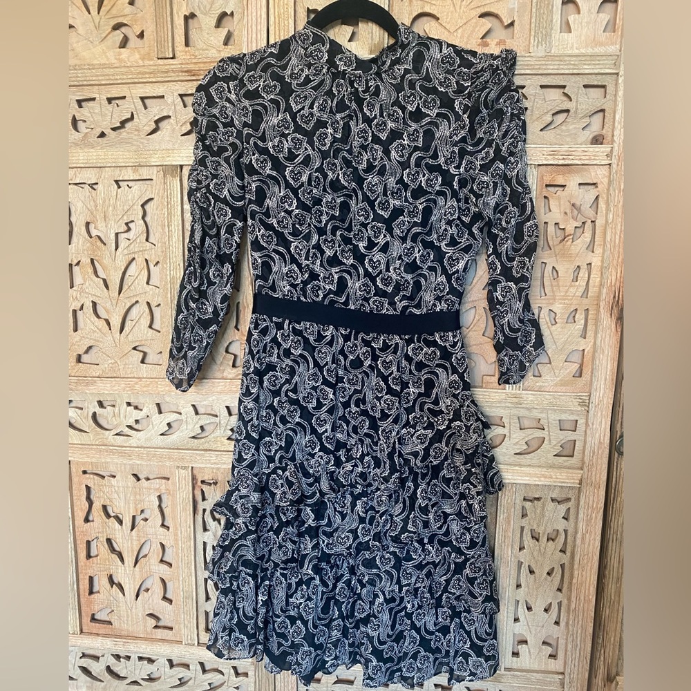 Rebecca Taylor Silk dress w grosgrain ribbon waist.  Pattern of heart flowers